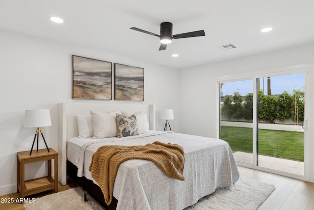 8403 E Fairmount Ave, Scottsdale, AZ 85251 - bedroom featuring access to exterior, recessed lighting, wood finished floors, and a ceiling fan