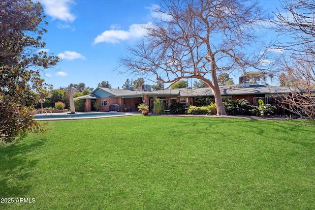 view of front of property with a front lawn