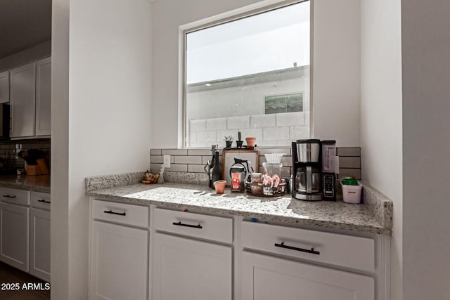 47469 W Cansados Rd, Maricopa, AZ 85139 - bar area with decorative backsplash