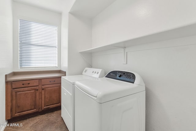 laundry area featuring washer and clothes dryer