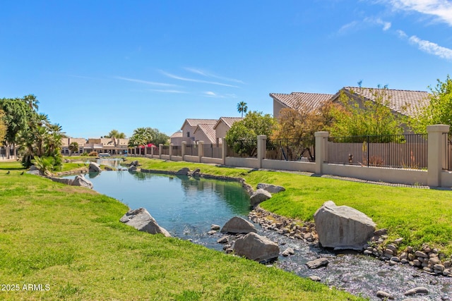 15087 N 86th Dr, Peoria, AZ 85381 - view of water feature with fence