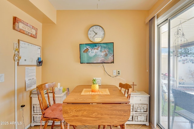 17024 N Pinion Ln, Sun City, AZ 85373 - view of dining space