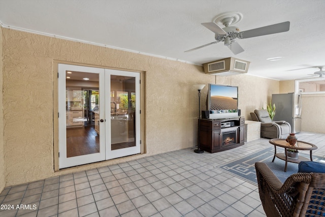 view of patio featuring ceiling fan