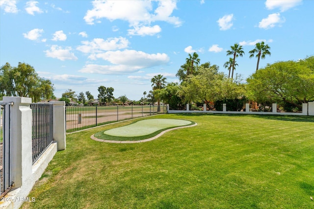 14401 N Coral Gables Dr, Phoenix, AZ 85023 - view of yard with fence