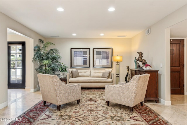 14401 N Coral Gables Dr, Phoenix, AZ 85023 - living room featuring recessed lighting, baseboards, and visible vents