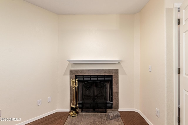 937 N Marble St, Gilbert, AZ 85234 - detailed view of a tiled fireplace and baseboards