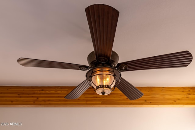 2806 Skyhawk Dr, Overgaard, AZ 85933 - detailed view of a ceiling fan