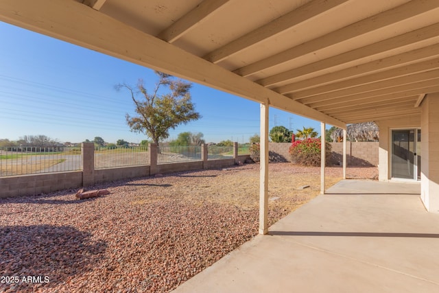 view of yard featuring a patio area