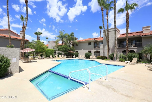9355 N 91st St Unit 112, Scottsdale, AZ 85258 - community pool featuring a patio