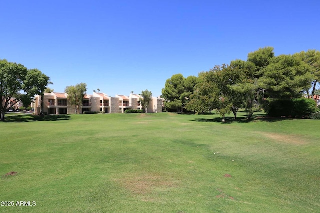 9355 N 91st St Unit 112, Scottsdale, AZ 85258 - view of community with a yard