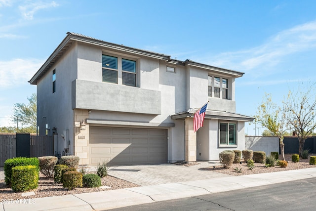 view of front property featuring a garage