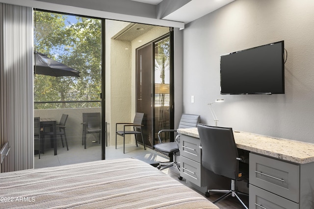 7700 E Gainey Ranch Rd Unit 206, Scottsdale, AZ 85258 - bedroom with a textured wall