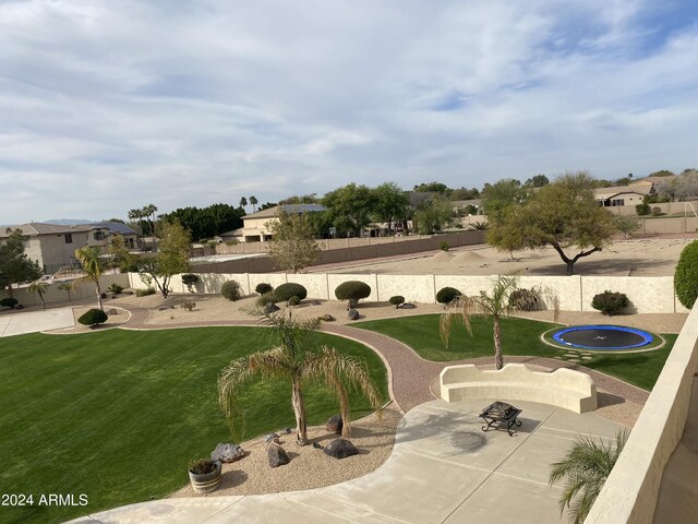 view of yard with a residential view