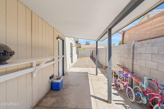 4631 N 77th Dr, Phoenix, AZ 85033 - view of patio with a fenced backyard