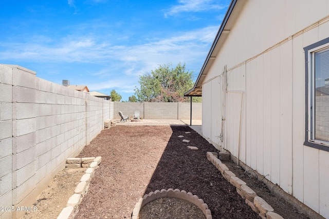 4631 N 77th Dr, Phoenix, AZ 85033 - view of yard featuring a fenced backyard