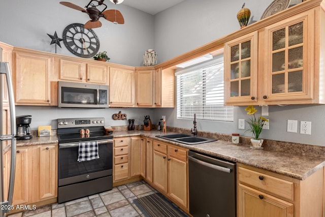 1214 W Sand Dune Dr, Gilbert, AZ 85233 - kitchen featuring appliances with stainless steel finishes, a sink, and light brown cabinetry