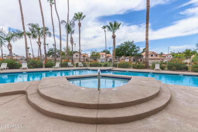 1214 W Sand Dune Dr, Gilbert, AZ 85233 - community pool with a community hot tub