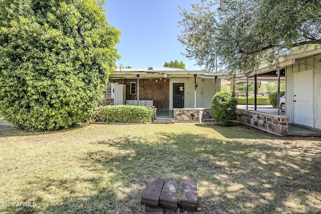 1945 E Solano Dr, Phoenix, AZ 85016 - single story home with a front yard