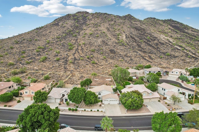 bird's eye view featuring a mountain view