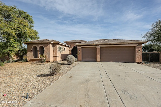 view of front facade featuring a garage