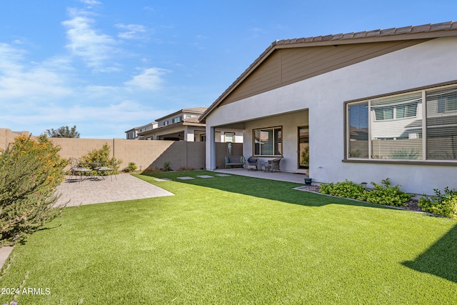 view of yard with a patio area