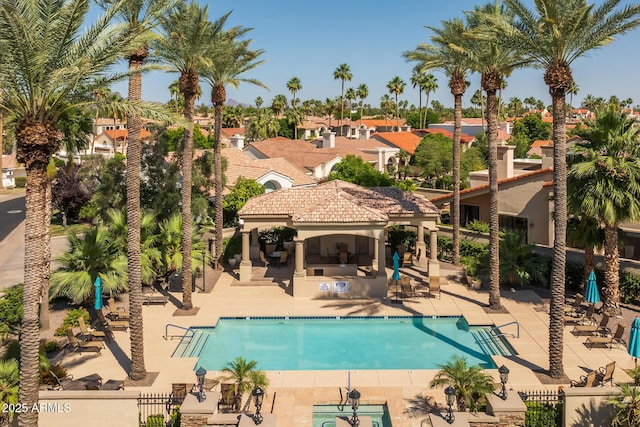 10429 N 101st St, Scottsdale, AZ 85258 - community pool with a patio