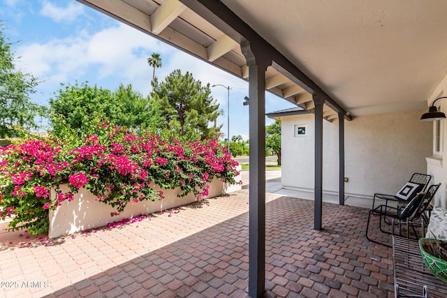 3420 N Kachina Ln, Scottsdale, AZ 85251 - view of patio