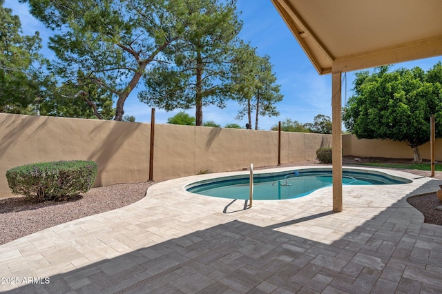 5010 W Ivanhoe St, Chandler, AZ 85226 - view of pool with a patio and a fenced backyard