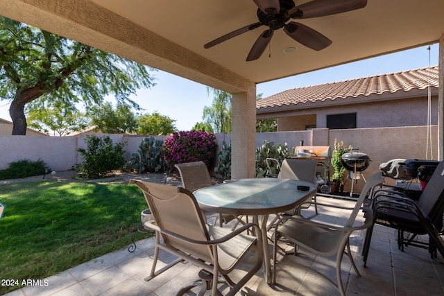 view of patio / terrace with ceiling fan