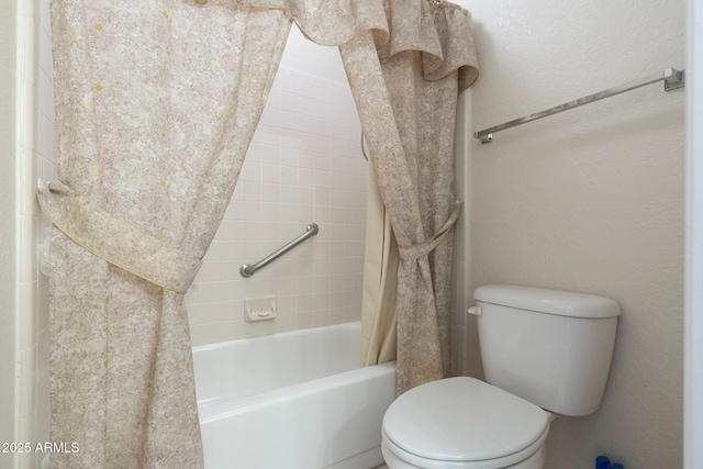 1338 E Greenway Cir, Mesa, AZ 85203 - bathroom featuring shower / tub combo with curtain and toilet