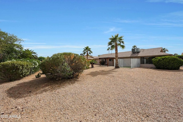 view of front of property