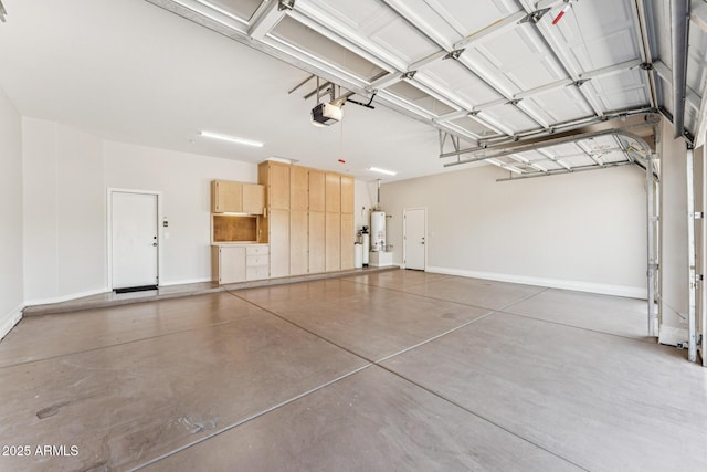11008 N 119th Pl, Scottsdale, AZ 85259 - garage featuring gas water heater and a garage door opener