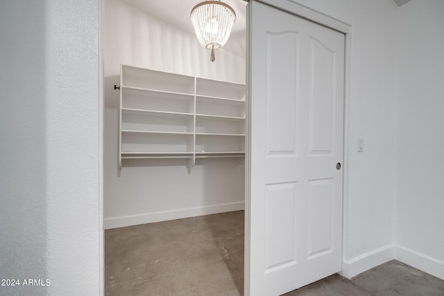 2203 E Crest Ln, Phoenix, AZ 85024 - view of closet