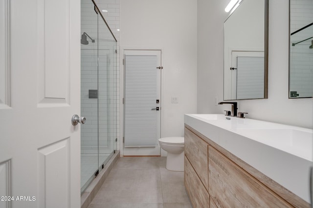2203 E Crest Ln, Phoenix, AZ 85024 - full bath with a stall shower, vanity, and tile patterned flooring