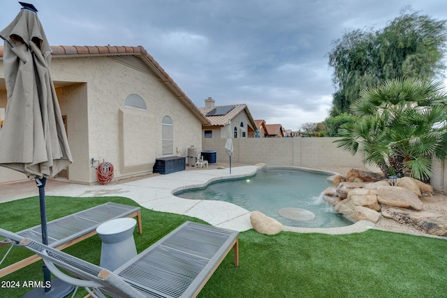 2203 E Crest Ln, Phoenix, AZ 85024 - view of swimming pool with a fenced backyard and a patio area