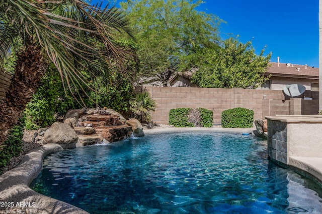 1635 W Windsong Dr, Phoenix, AZ 85045 - view of pool featuring a fenced in pool and fence