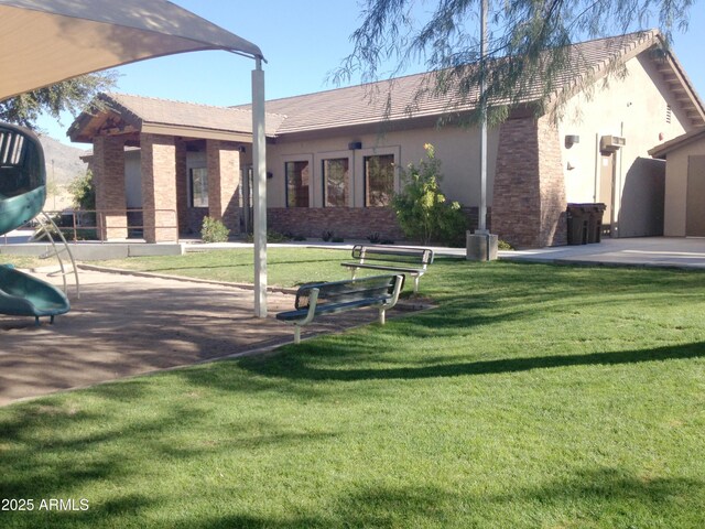1635 W Windsong Dr, Phoenix, AZ 85045 - view of home's community with a yard