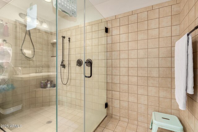 1217 W Fever Tree Ave, San Tan Valley, AZ 85140 - bathroom with a shower stall