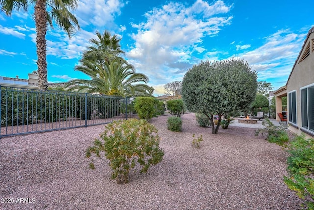 view of yard featuring a patio