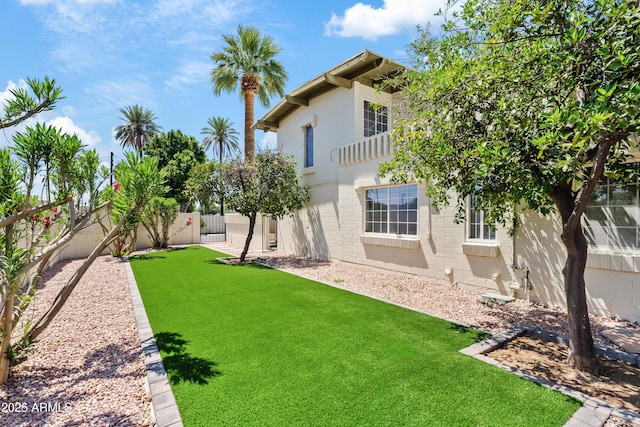6001 N 10th Way, Phoenix, AZ 85014 - view of yard