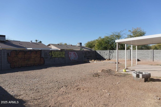 view of yard featuring fence