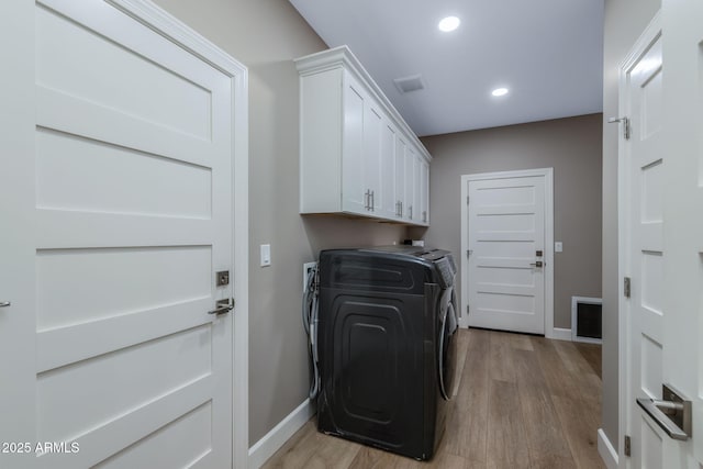 1002 W Rock Springs Cir, Payson, AZ 85541 - laundry area featuring independent washer and dryer, baseboards, light wood-style flooring, and recessed lighting
