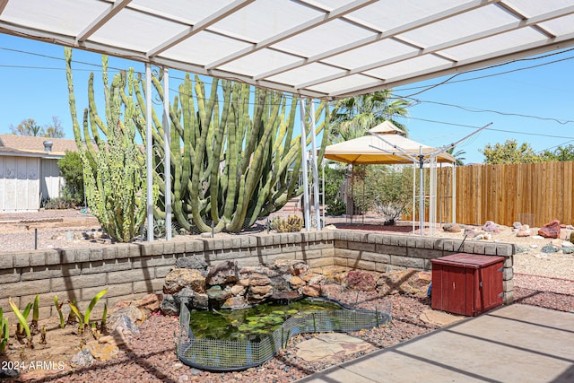 view of yard featuring a patio