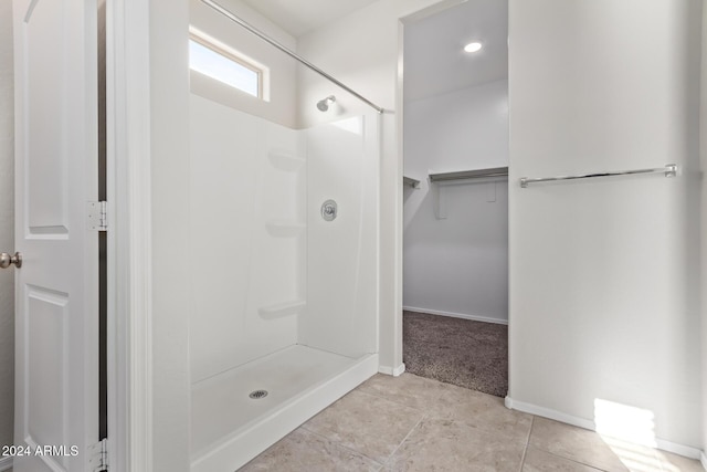 bathroom with walk in shower