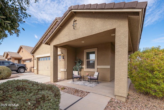 view of front of house featuring a garage