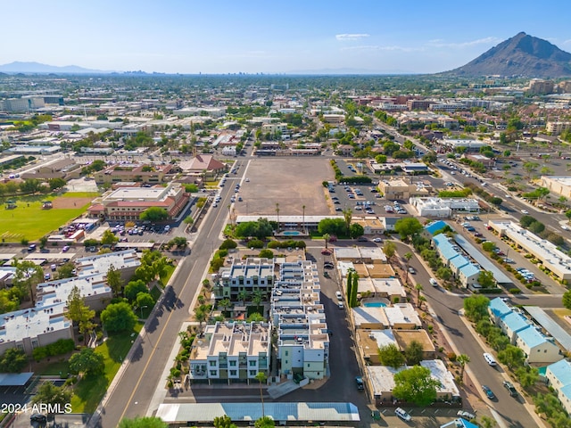 bird's eye view with a mountain view