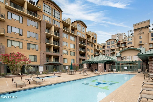 16 W Encanto Blvd Unit 22, Phoenix, AZ 85003 - community pool with fence and a patio area
