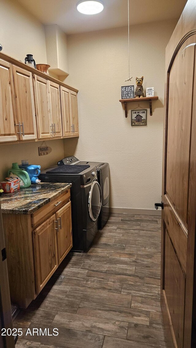 4990 N Pine Creek Canyon Dr, Pine, AZ 85544 - laundry area featuring washing machine and clothes dryer, cabinet space, and dark wood-type flooring