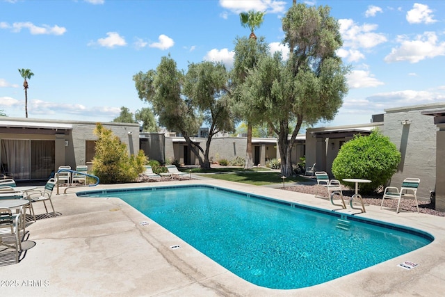 16819 E Gunsight Dr Unit A31, Fountain Hills, AZ 85268 - community pool featuring a patio