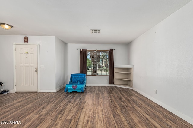 8939 W Villa Rita Dr, Peoria, AZ 85382 - unfurnished room with wood finished floors and baseboards
